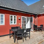 شقة 2 Bedroom Lovely In Aakirkeby
