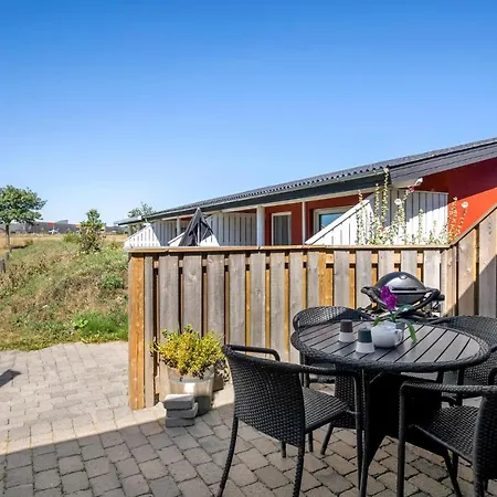 Stunning In Aakirkeby With Kitchen